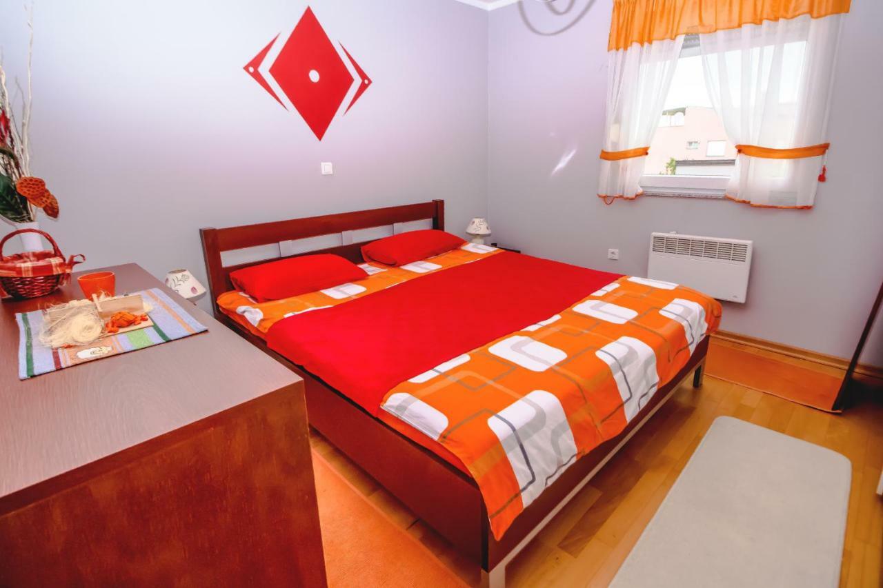 Apartments Saric Пула Екстер'єр фото