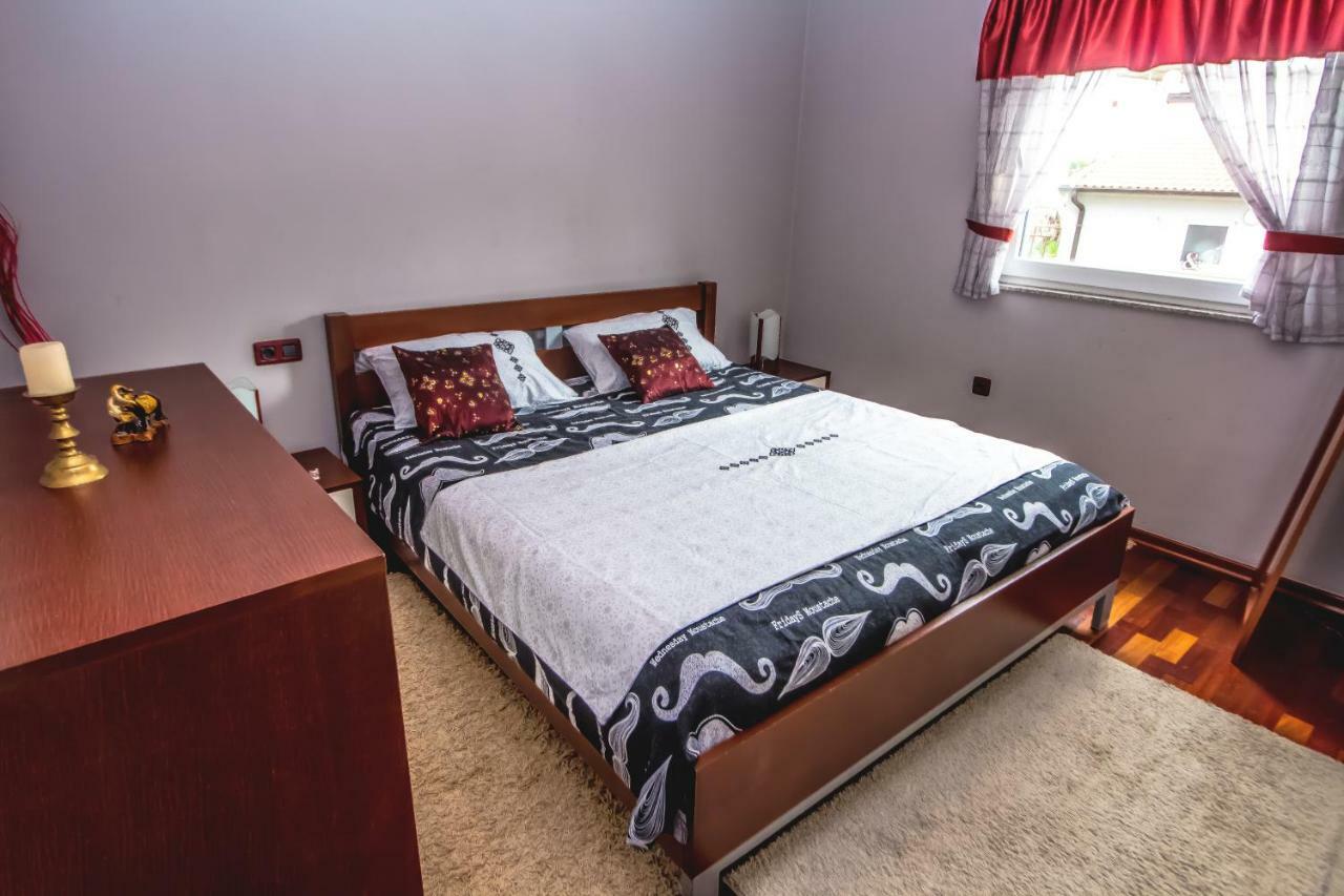 Apartments Saric Пула Екстер'єр фото