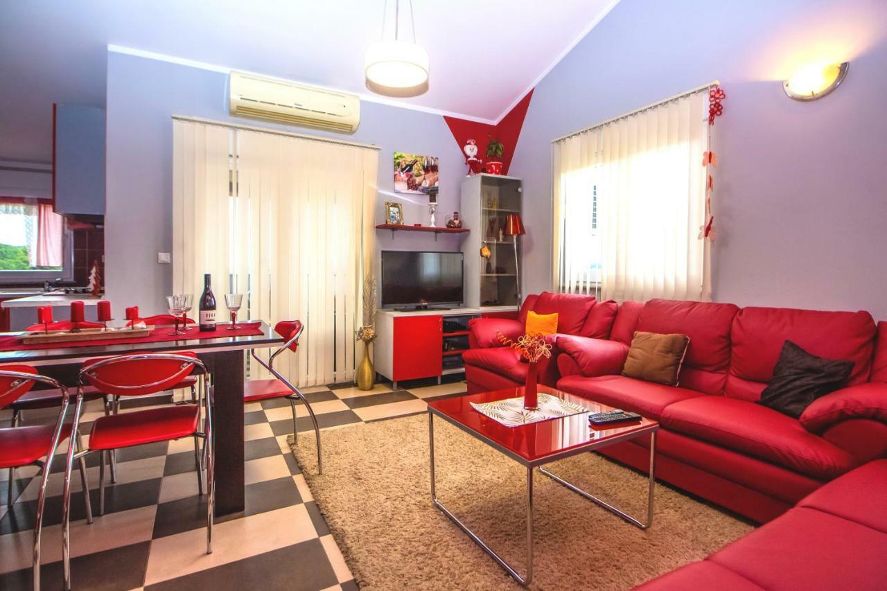 Apartments Saric Пула Екстер'єр фото