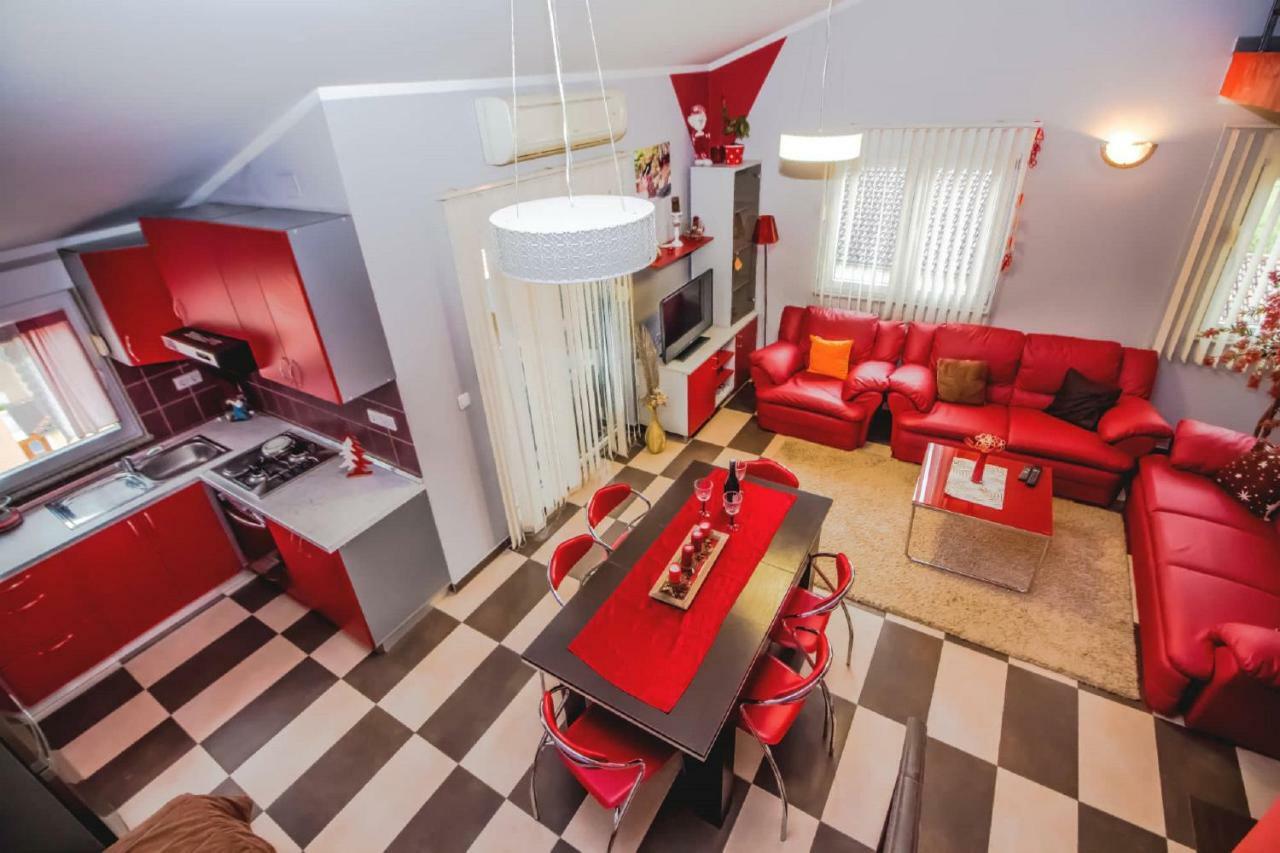 Apartments Saric Пула Екстер'єр фото